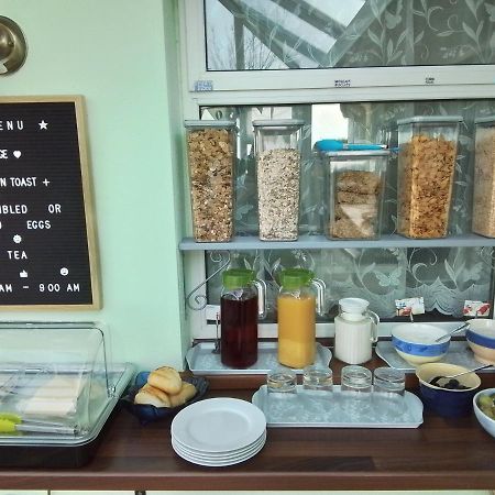 Bed and Breakfast Monterey Pines Helston Esterno foto
