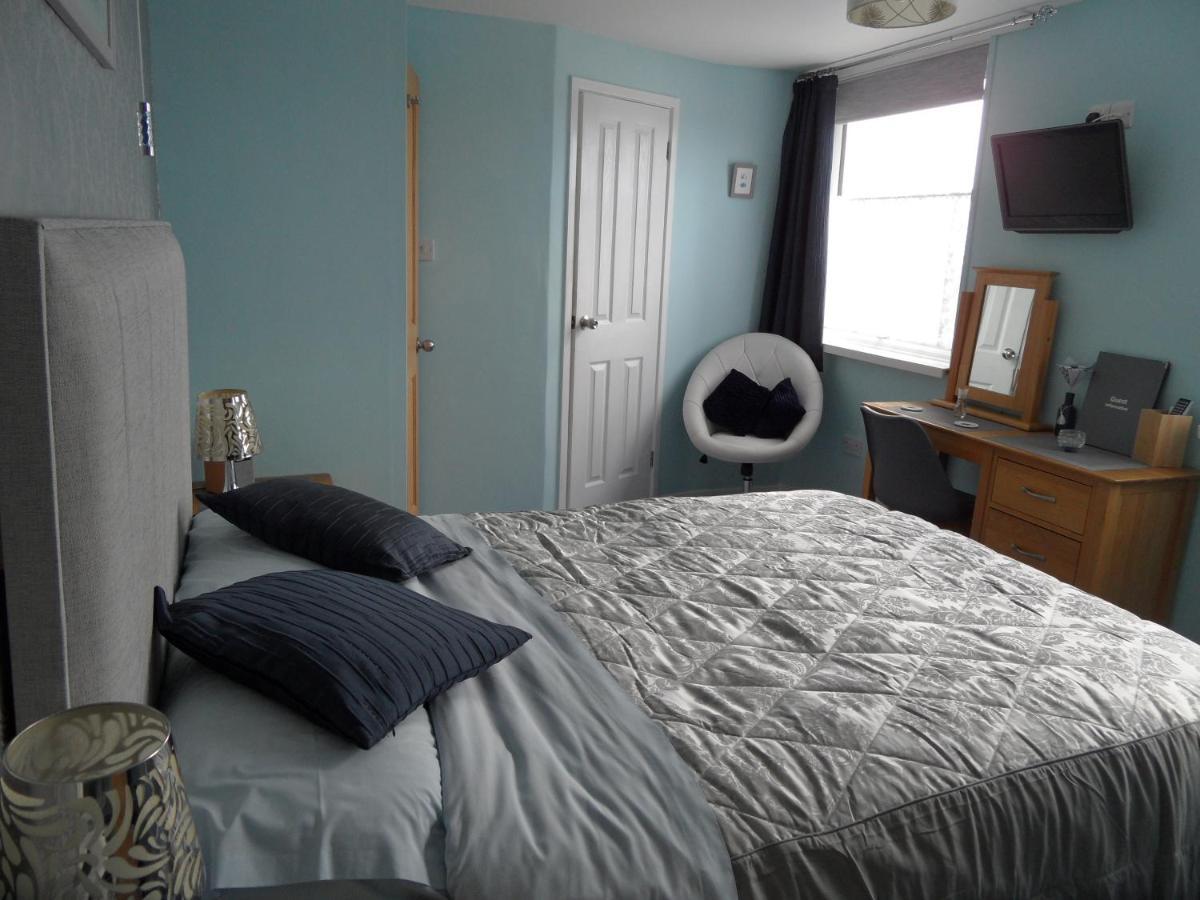 Bed and Breakfast Monterey Pines Helston Esterno foto