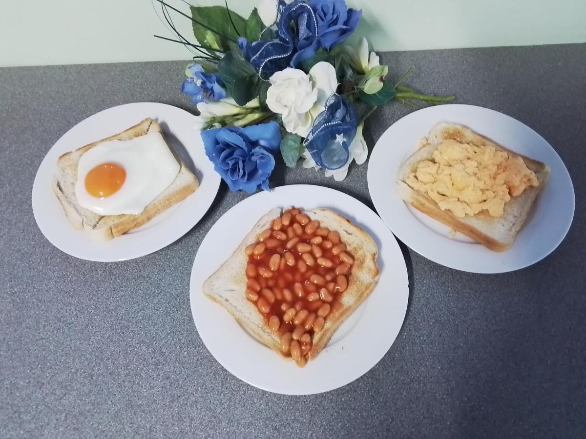 Bed and Breakfast Monterey Pines Helston Esterno foto