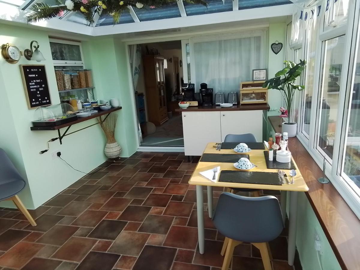 Bed and Breakfast Monterey Pines Helston Esterno foto