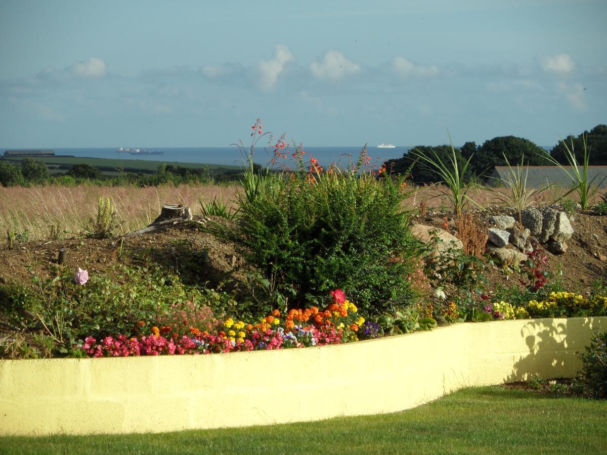 Bed and Breakfast Monterey Pines Helston Esterno foto