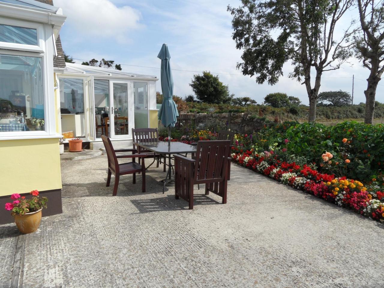 Bed and Breakfast Monterey Pines Helston Esterno foto