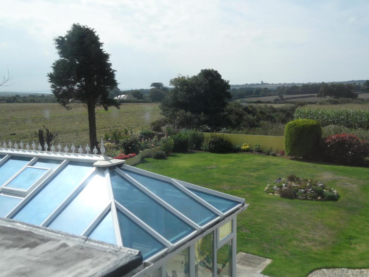 Bed and Breakfast Monterey Pines Helston Esterno foto